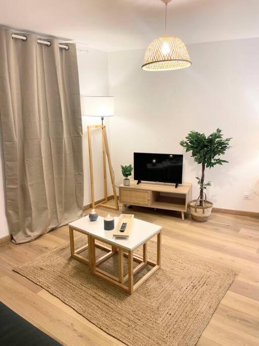 / Cocon \ Paisible Hyper Centre Rodez Apartment Bagian luar foto